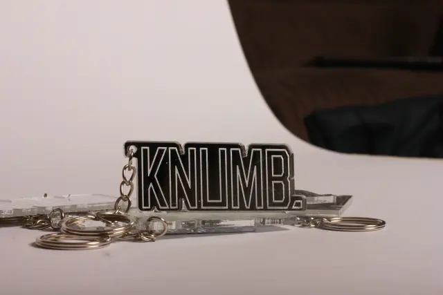 IMG 0881 — Knumb Mirror